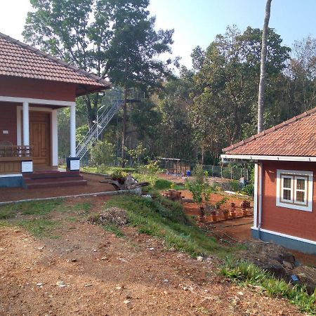 Tranquil Farms Villa Manimala ภายนอก รูปภาพ