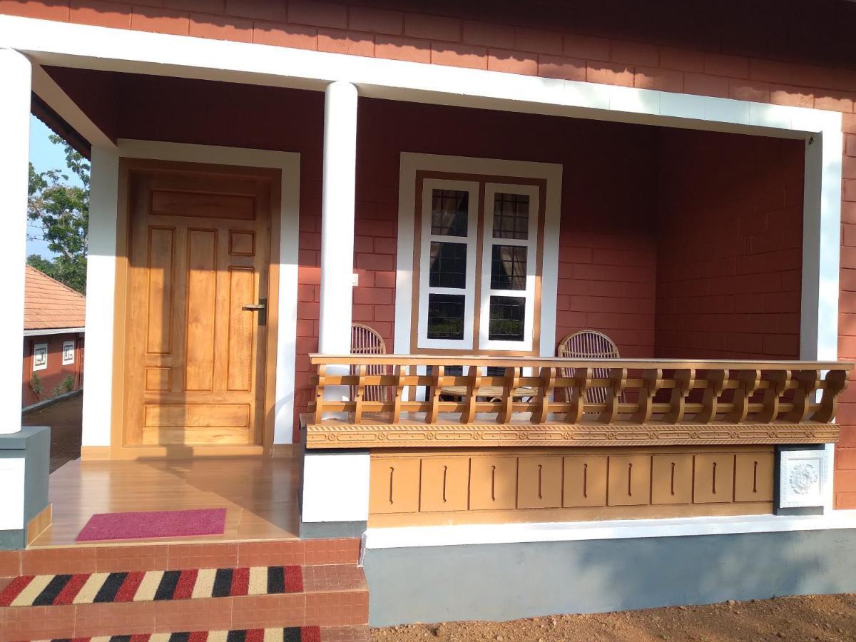 Tranquil Farms Villa Manimala ภายนอก รูปภาพ