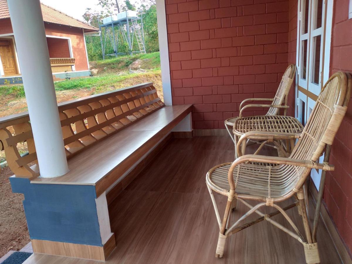 Tranquil Farms Villa Manimala ภายนอก รูปภาพ