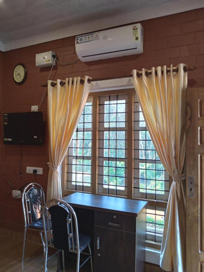 Tranquil Farms Villa Manimala ภายนอก รูปภาพ